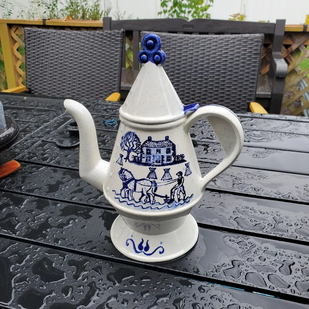 Vintage Metlox California Coffee Pot with Lid Poppy Trail Provinvial Blue